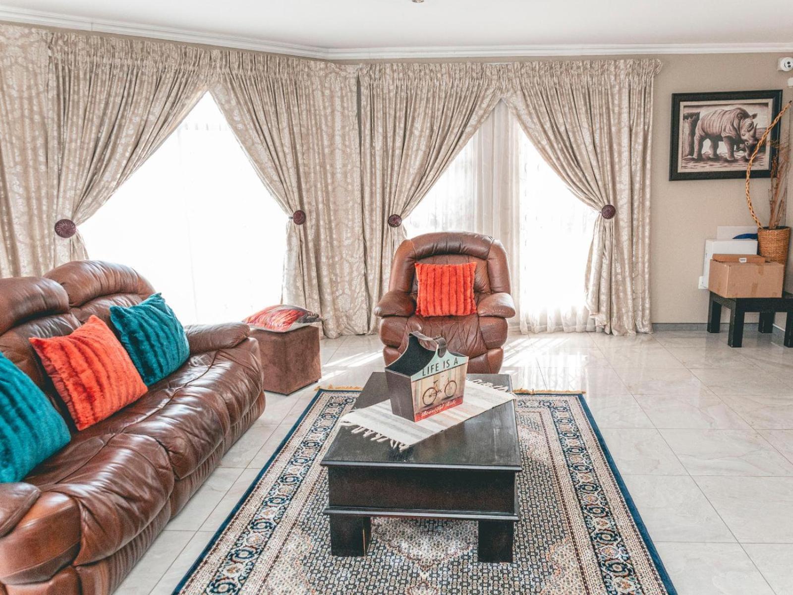 Khutso Boutique Hotel ヘイジービュー エクステリア 写真